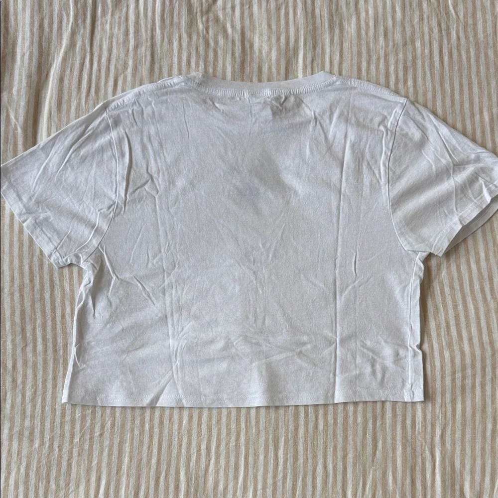 NWOT Sweet Claire White Crop Tee with Bow & Martini Graphic - Picture 3 of 3